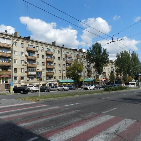 3-Room Apartment Near Inturist On Sobornyi Avenue 156, By Grandhome Zaporizhia Zewnętrze zdjęcie